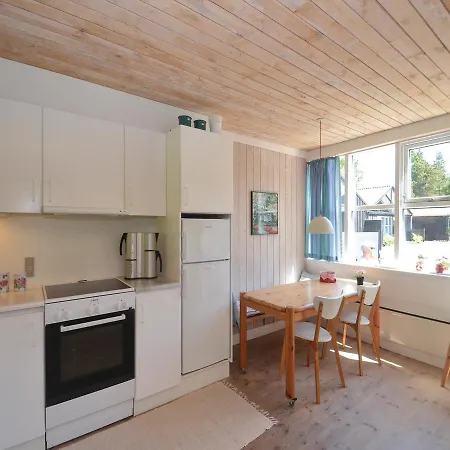Дом отдыха Two-bedroom Holiday In Vaggerlose *